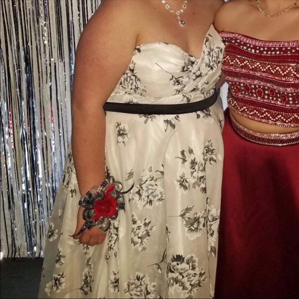Prom dress